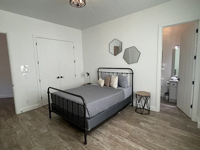 3212 S 4900 W — Photo 28