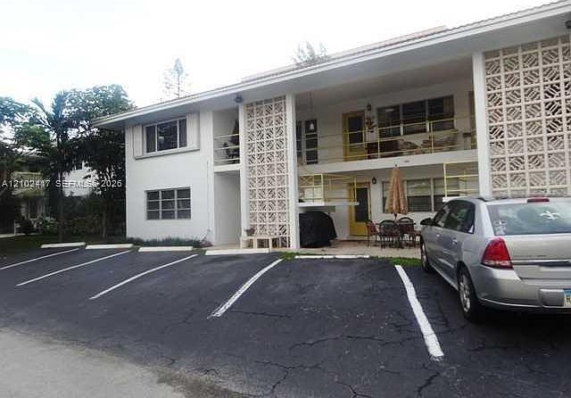 1st image of 3212 Colony Club Rd APT 4