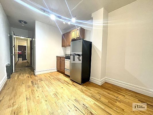 4th image of 707 Sterling Pl APT 4B