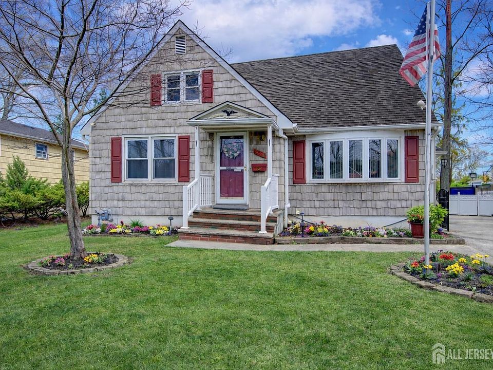 1st image of 314 Adirondack Ave