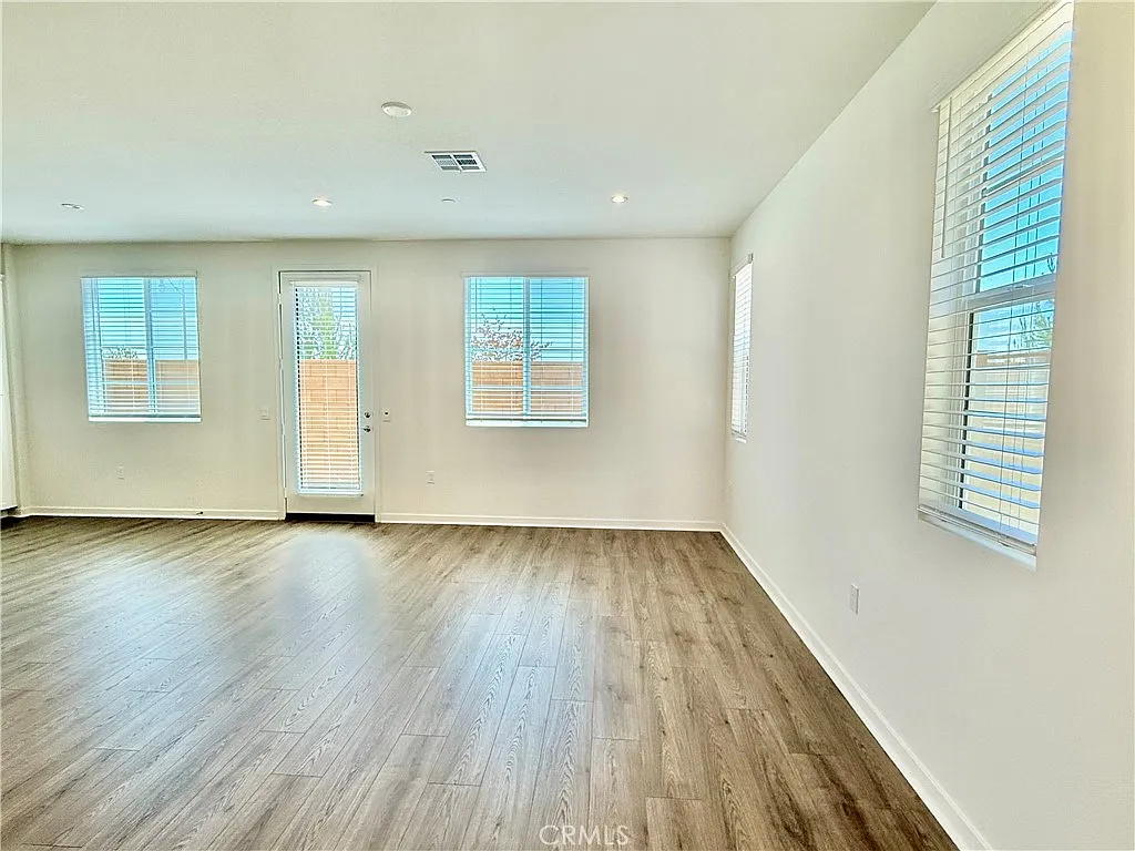 Building Photo - 16053 Montenegro Ln