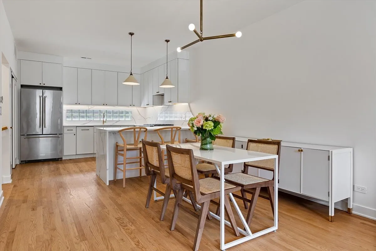 2 bed, $6,500 — Photo 4