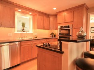 31 Lawrence St, Bellingham, MA 02019