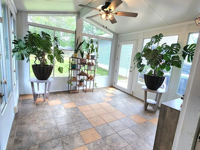 9 McLaughlin St — Photo 12
