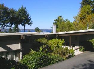 2021 81st Ave SE, Mercer Island, WA 98040