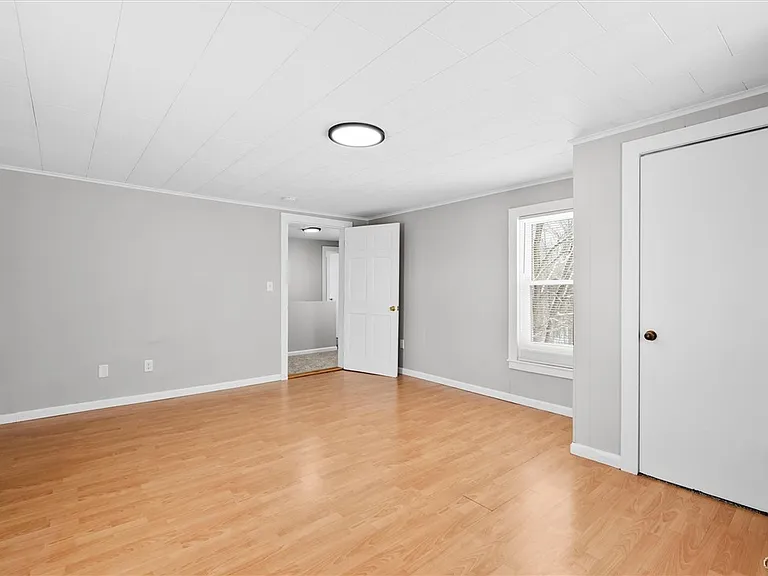 6982 Webster Rd — Photo 26