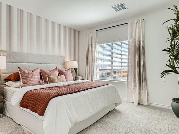 3rd image of 600 N Carriage Hill Dr #1073
