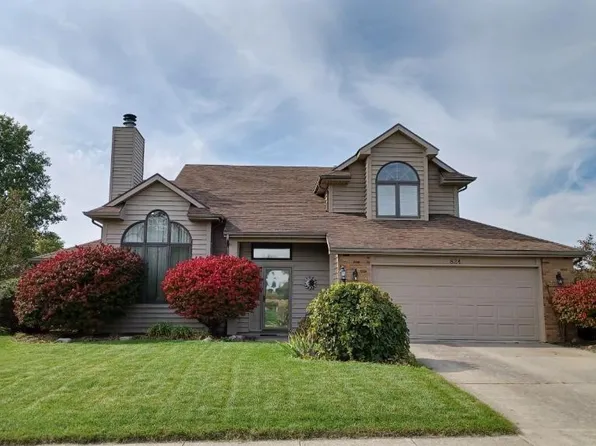 824 Yellow Lake Dr, Fort Wayne, IN 46804