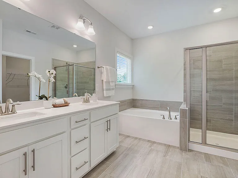 1809 Delaney Hills Ln — Photo 35