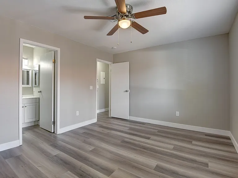 853 Rock Springs Dr #202 — Photo 10