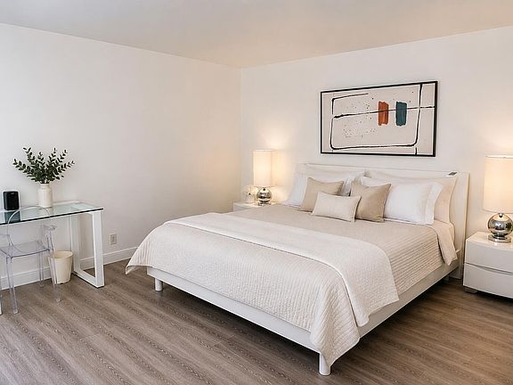 5th image of 950 Egret Cir APT 5206