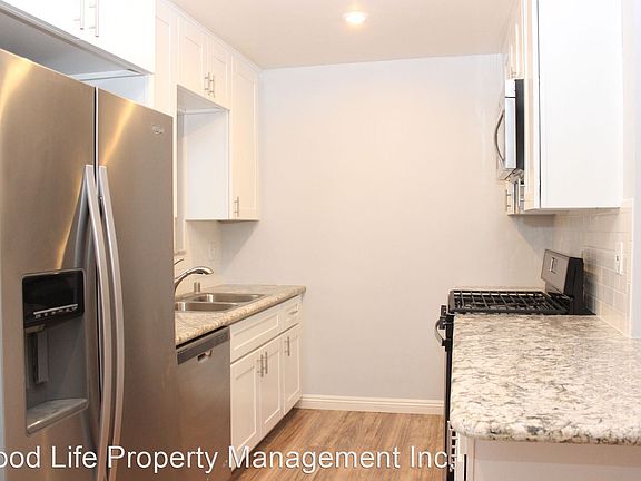 3rd image of 4632 Kansas St Unit 7