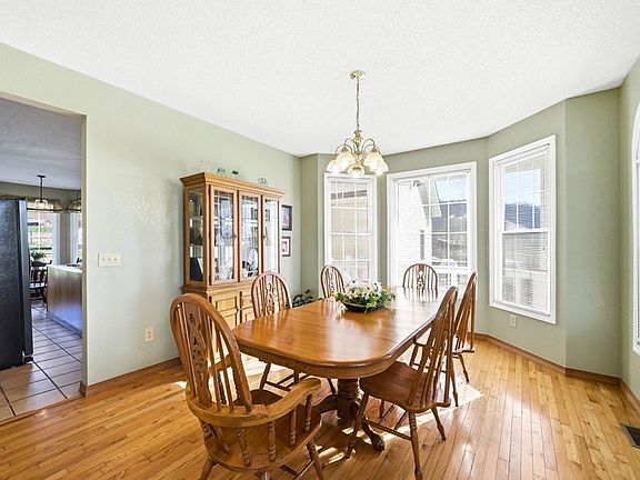 5th image of 1226 Quarry Rd