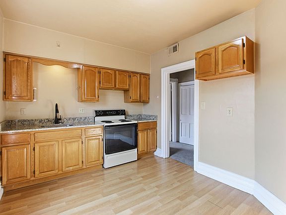 4th image of 5816 Smithfield St APT 1