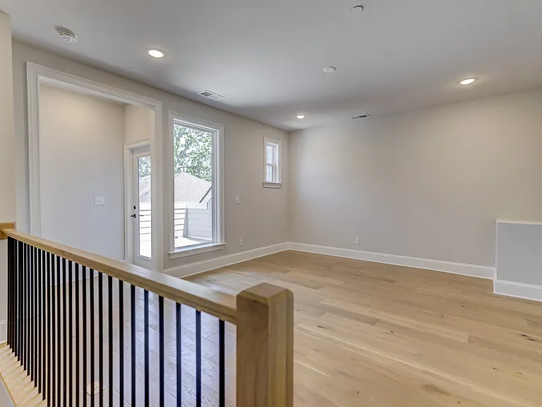 1107 Parkside Greenway Dr — Photo 38