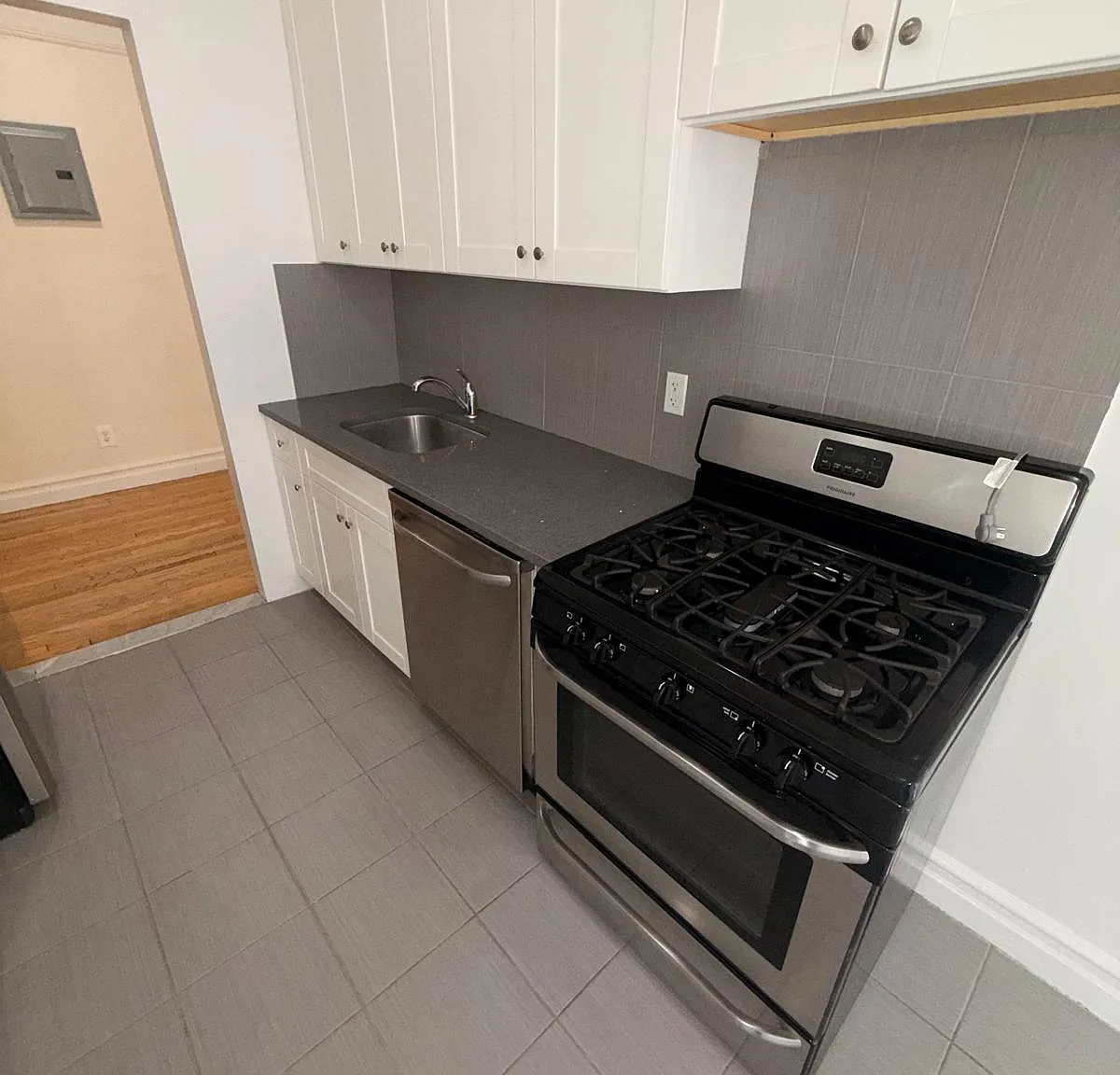 570 Westminster Road — Photo 4