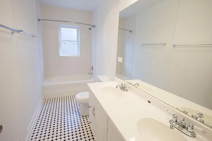 5222-38 S. Drexel Avenue — Photo 68