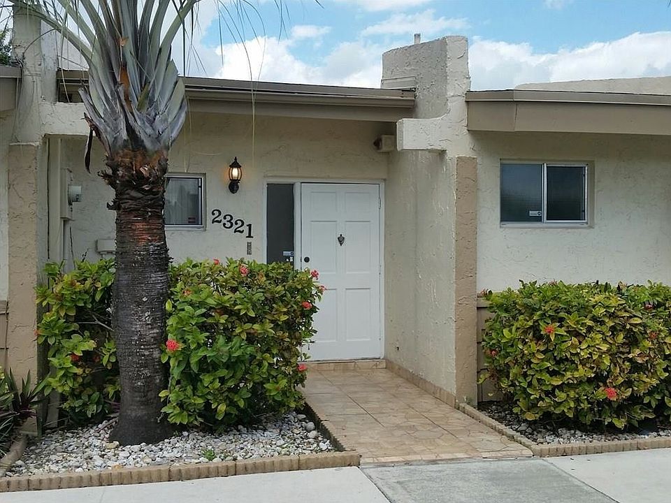 1st image of 2325 N 37th Ave #2321
