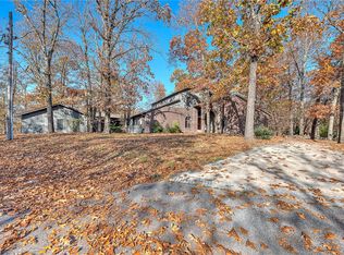 2 Portland Ln, Bella Vista, AR 72715