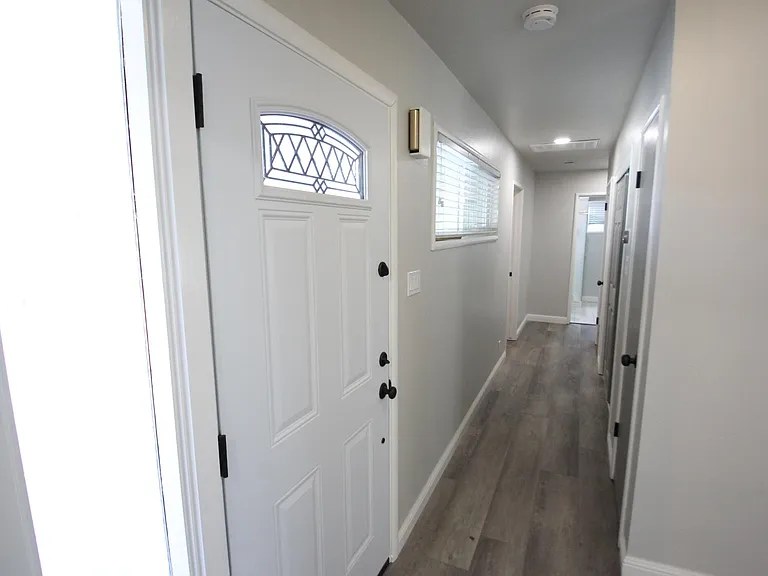 5112 Olive Dr — Photo 6