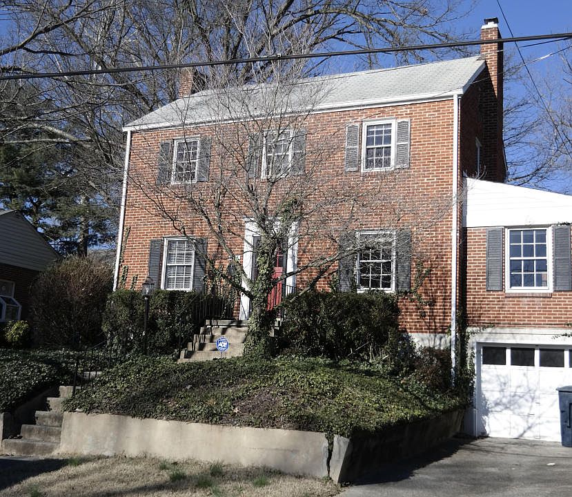 1st image of 2625 Fairway Dr SW