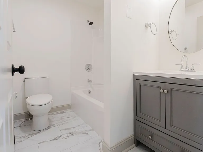 2591 Washington St #1 — Photo 21