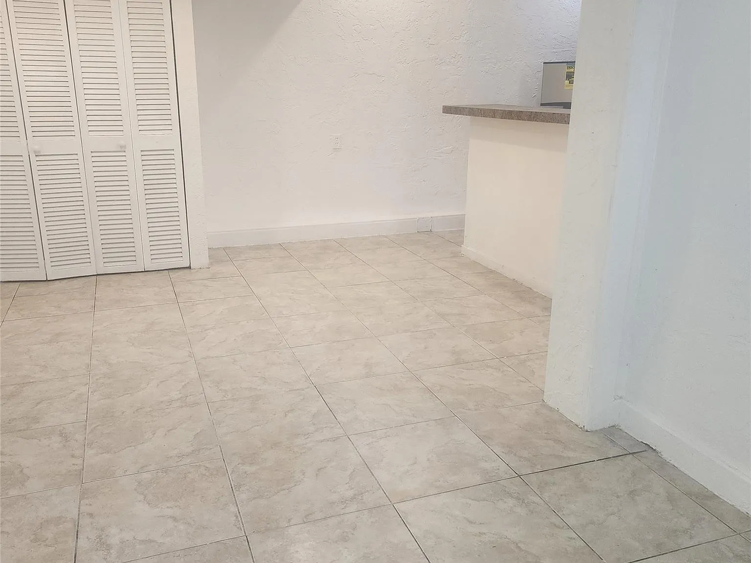 Studio, 1.0 bath, 1725 sqft, $1,300 — Photo 2