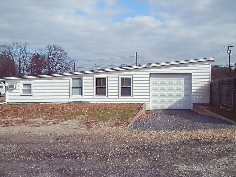 2nd image of 105 Cedar Brook Rd #A