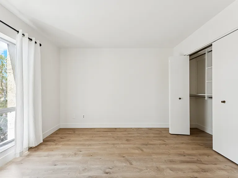 7736 E Buena Terra Way — Photo 16