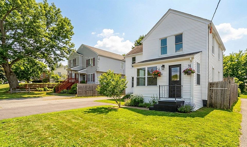 1st image of 191 Laconia St