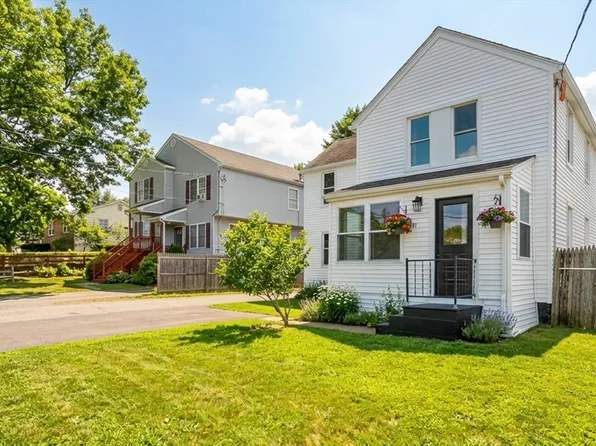 191 Laconia St, Springfield, MA 01129