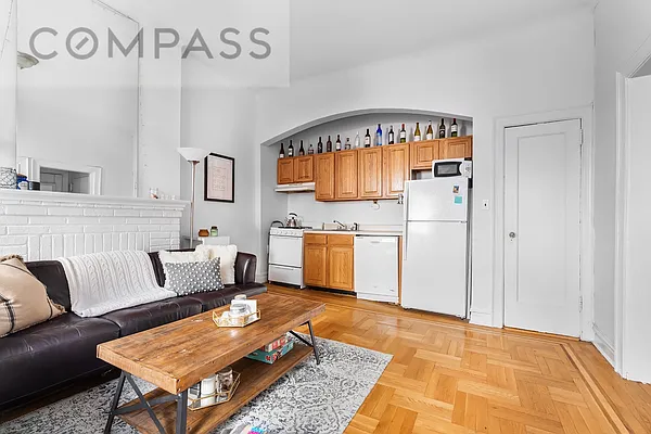Rented by Compass | media 3