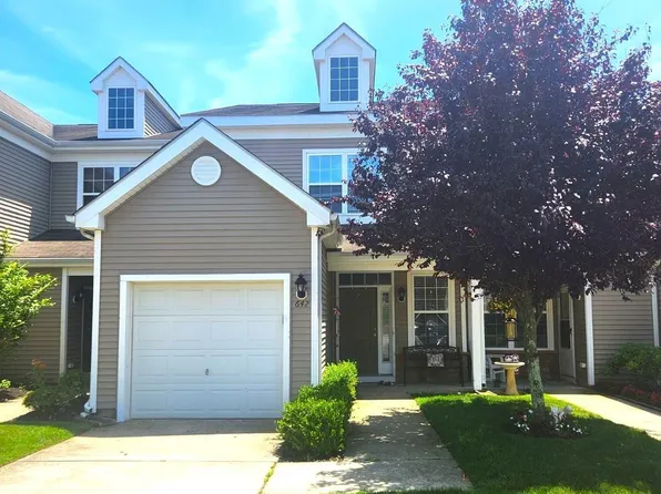642 London Ct #642, Egg Harbor Township, NJ 08234