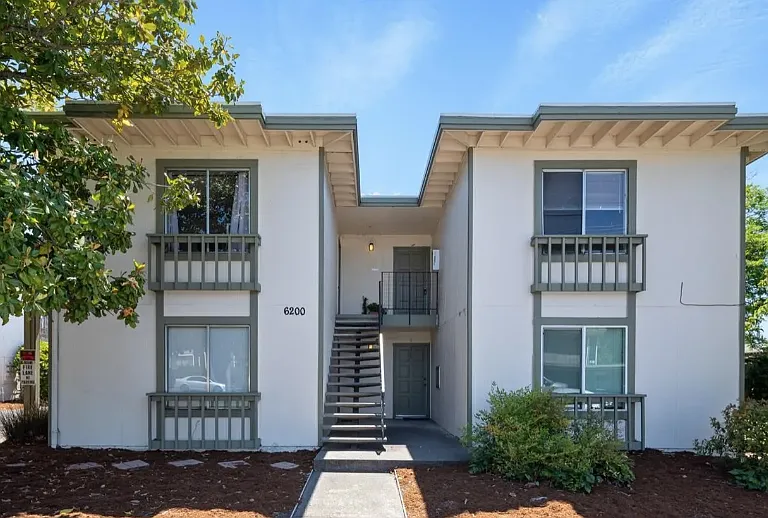 Montecito Boulevard Apartments — Photo 6