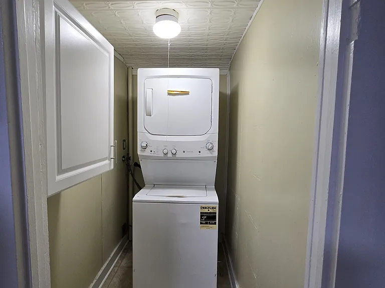 33 1/2 Kellogg St #2 — Photo 3