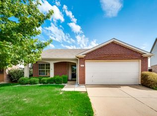 9117 Chisholm Trl, Aubrey, TX 76227