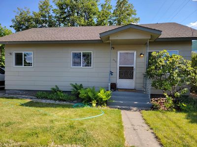 208 E 4th St, Grandview, WA, 98930
