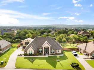 165 Mary Ella Dr, Castroville, TX 78009