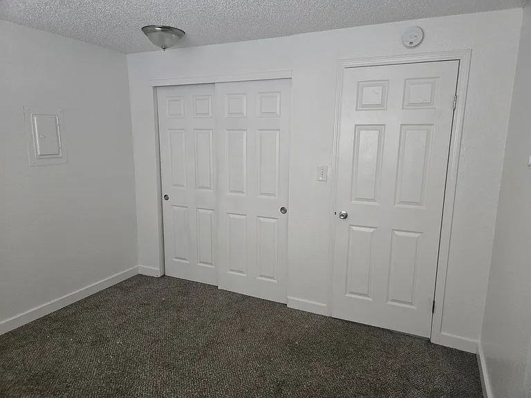 1715 Center Ave #1 — Photo 44