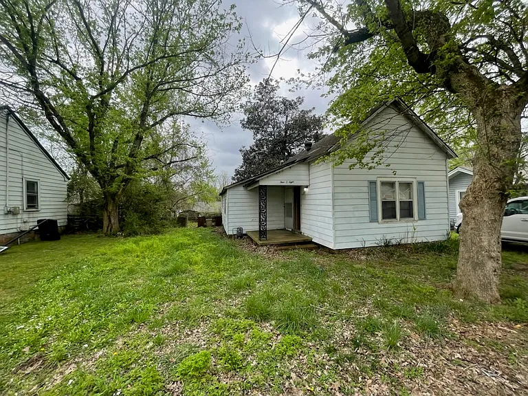 408 Briggs St — Photo 1