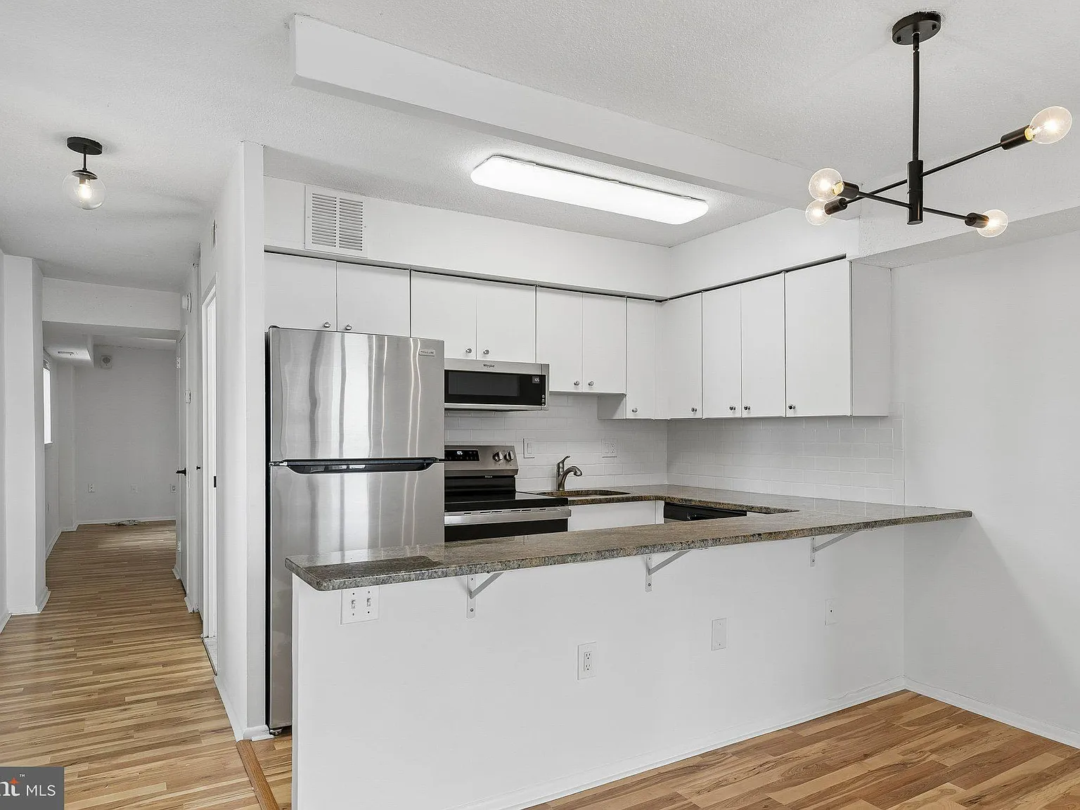 1 bed, 1.0 bath, 624 sqft, $2,150 — Photo 4