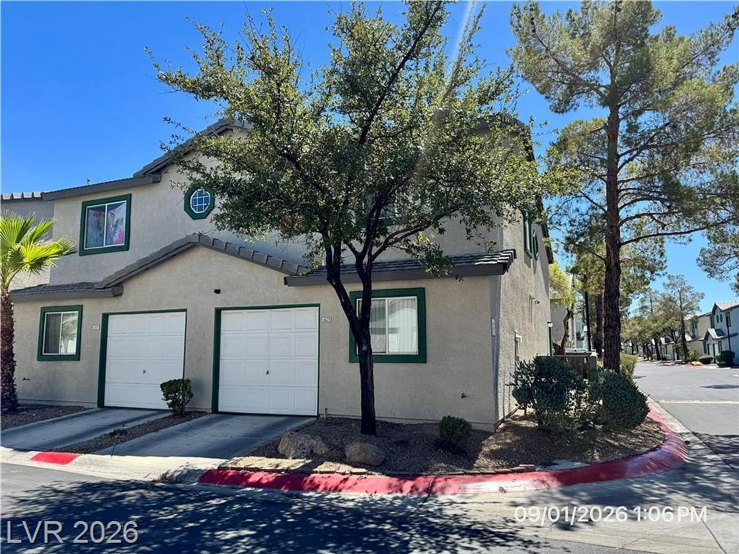 2-Bedroom Townhome with Courtyard & 1-Car Garage — Photo 1