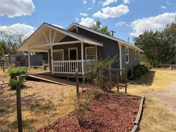 507 E 7th St, Cement, OK 73017
