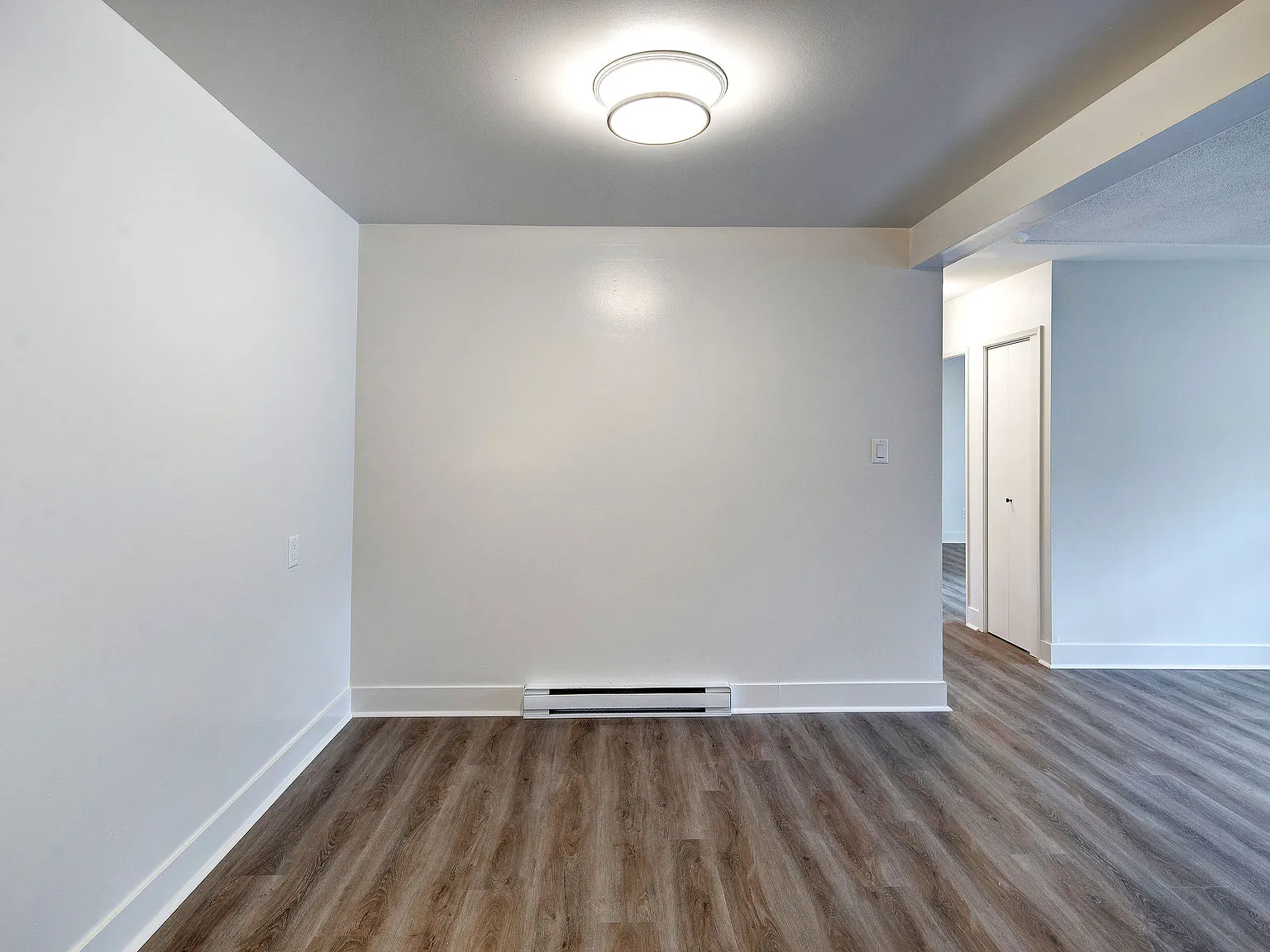 Quadra Village Apartments — Photo 4