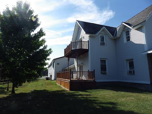 2nd image of 236 Glasgow St