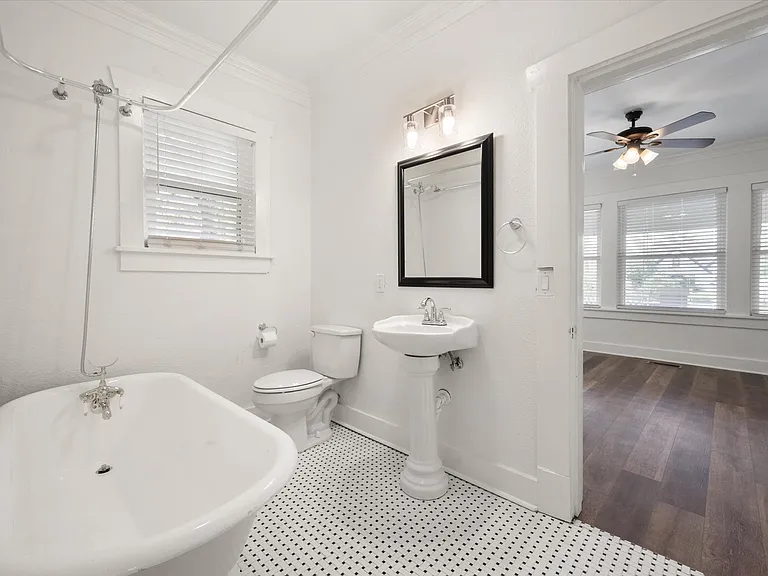 2232 W Rosedale St S — Photo 25