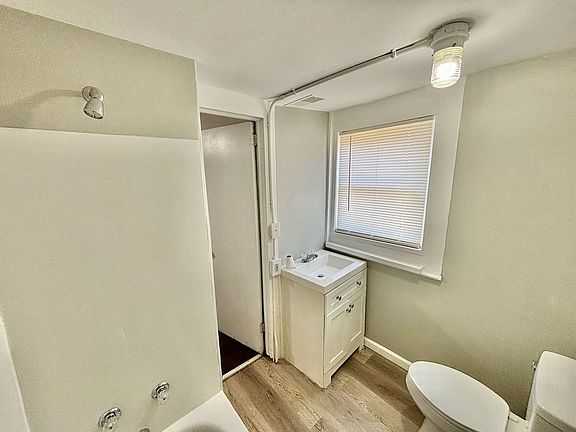 5th image of 212 N 25th St