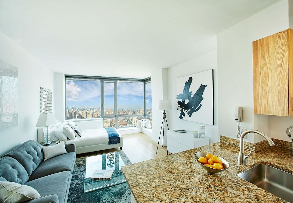 1st image of 188 Ludlow St APT 4B
