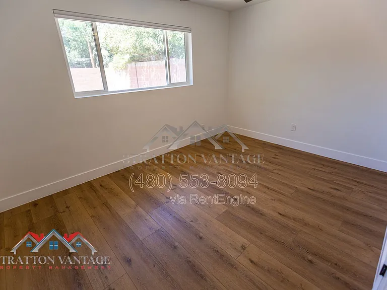 4826 E Avalon Dr — Photo 18