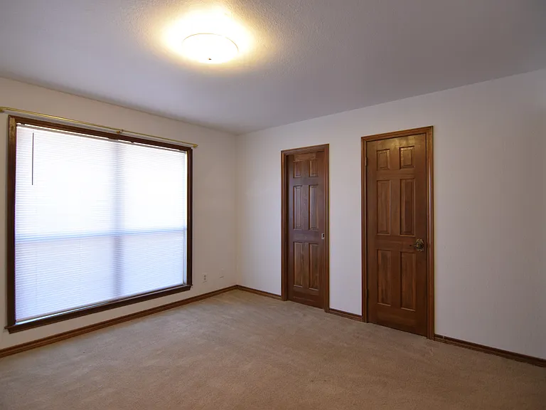 605 Pecos Trl — Photo 16
